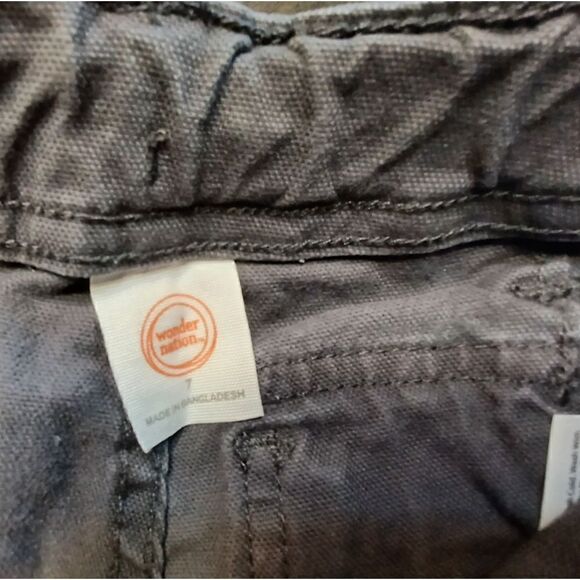 Wonder Nation Boy gray shorts - Picture 3 of 4